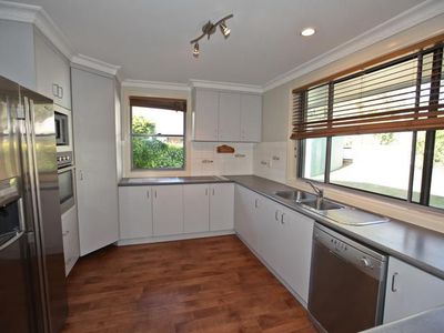 10 Bangalow Close, Clinton