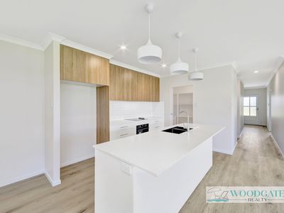 2 Oystercatcher Street, Woodgate