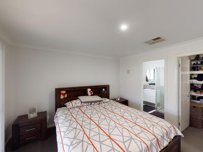 3 Hovea Court, Dubbo
