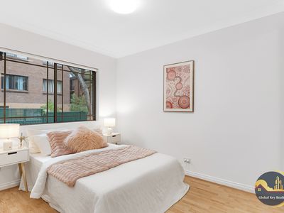 8 / 33-35 Sherbrook Road, Hornsby