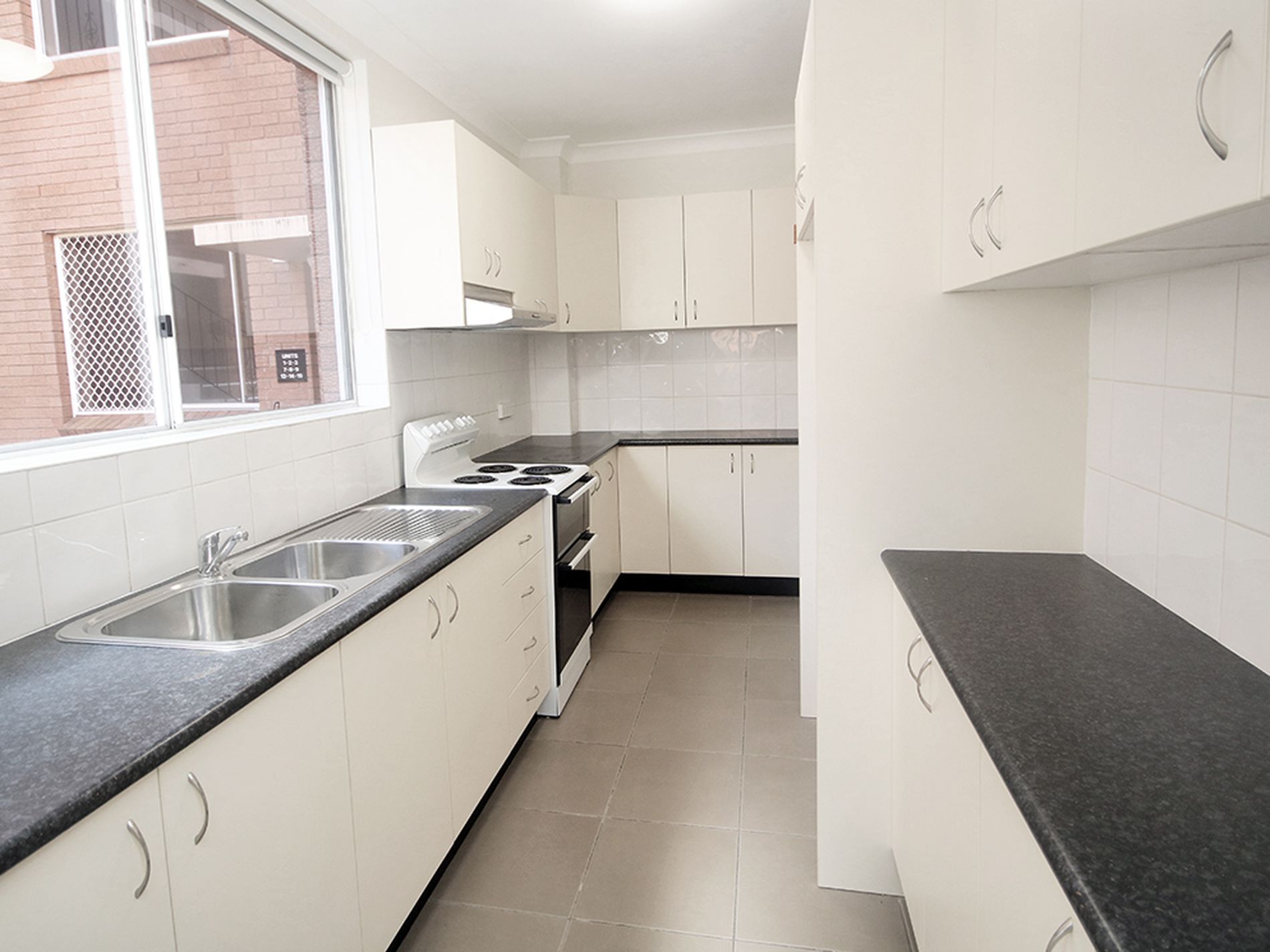 2 / 1-3 Myers Street, Roselands