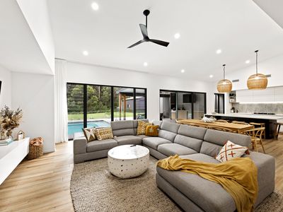133 Kingfisher Crescent, Palmview
