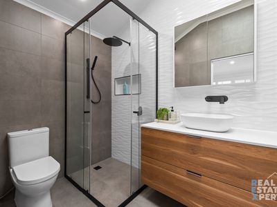 13 Keller Court, Hampton Park