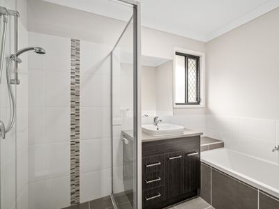 23 PYRUS PLACE, Redland Bay