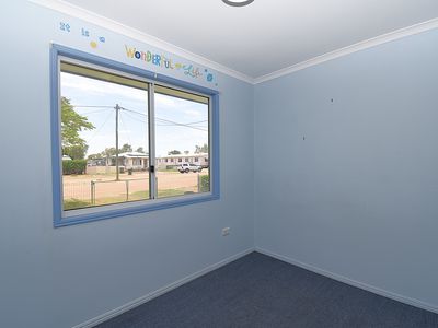 129 Wren Street, Longreach