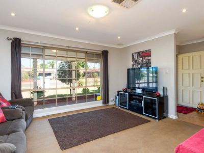 7 Fairetha Place, Kalgoorlie