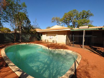 9 Kurrawan Way, Newman