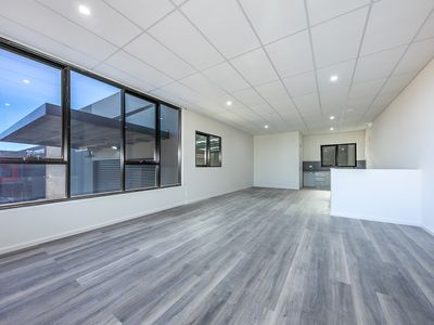 1 / 87 Collins Road, Melton