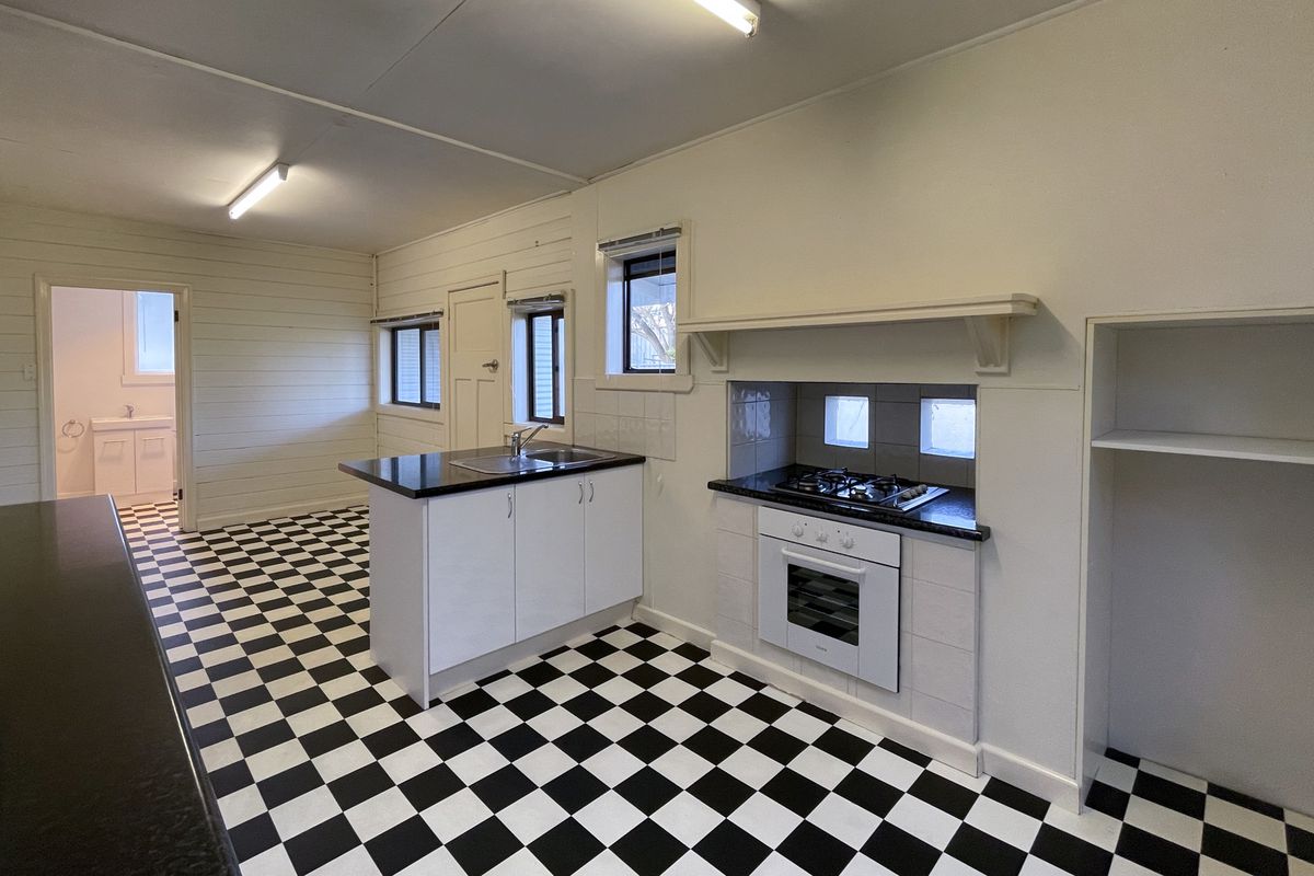 6 Collopy Street, Mansfield