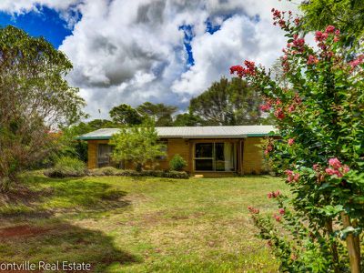 10 Janine Ct, Flaxton
