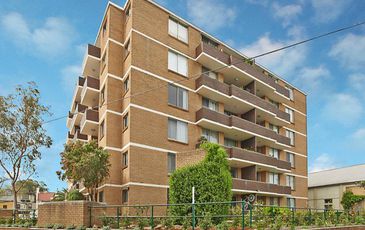 33 / 2-6 Brown Street, Newtown