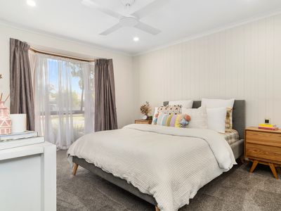 10 Wyldwood Close, Somerville