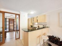 A2 / 100 Bowen Terrace, New Farm