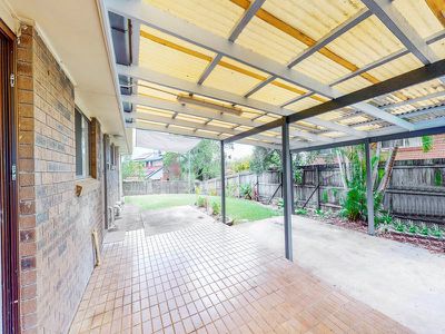 9 Knightsbridge Crescent, Rochedale South