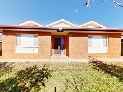36 Yulong Street, Dubbo