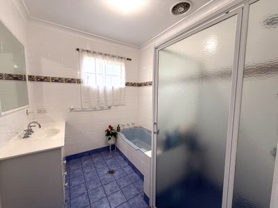 67 Harward Road, Griffith