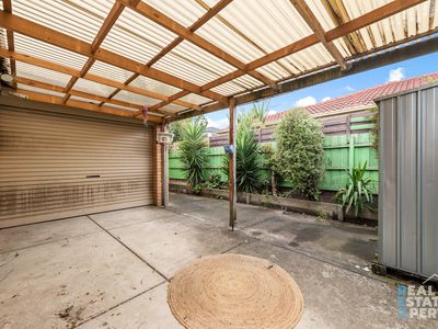 6 Nilufa Court, Hampton Park