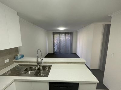6 / 11-33 Maddison Street, Redfern
