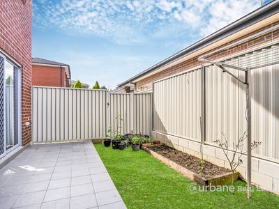 12 Raspberry Crescent, Schofields