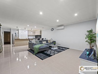 4 Bay Vista, Pakenham