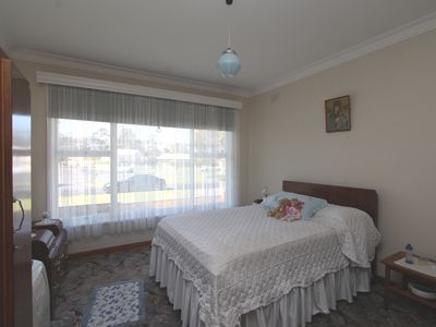 97 Mortlake Road, Warrnambool