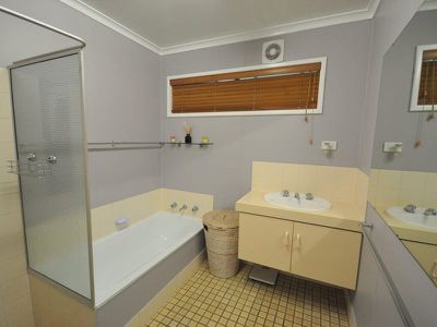 25 Giles Avenue, Newman