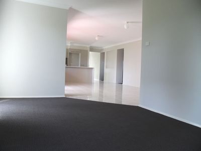 37 Lakeview Crescent, Forster