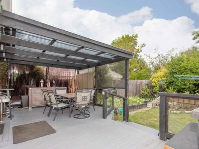 23 Damien Place, Bromley