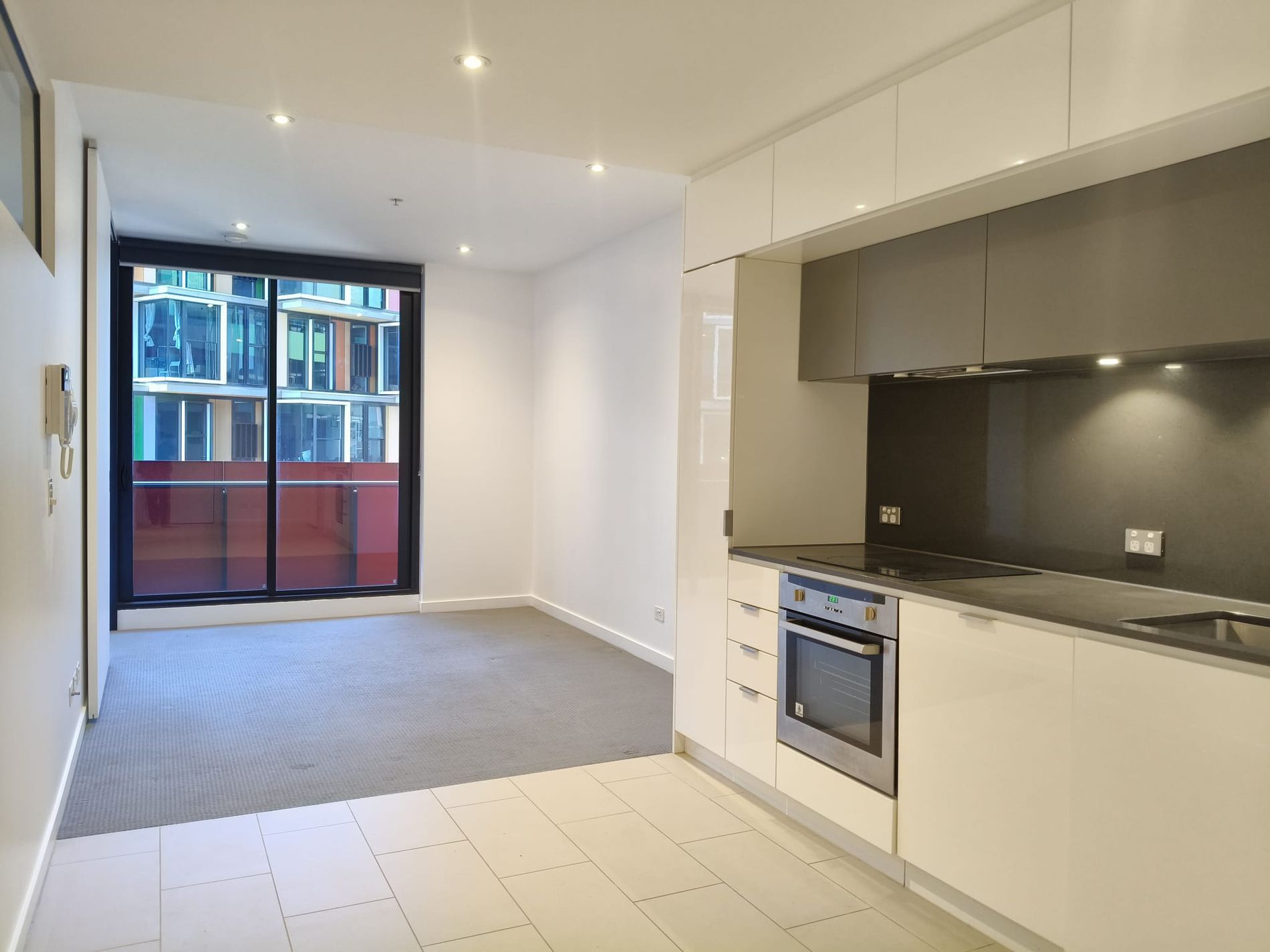 1416 / 555 Swanston Street, Carlton