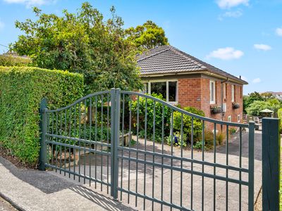 446 Riddell Road, Glendowie