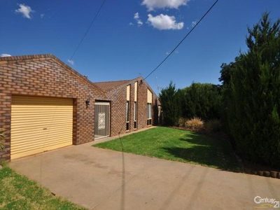 4 Villiers Avenue, Dubbo