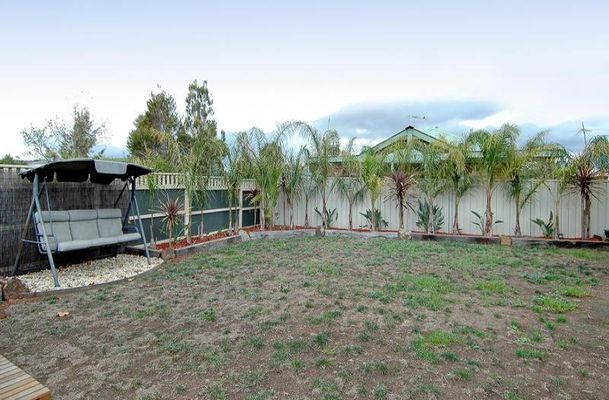 14 Elmwood Place, Craigieburn