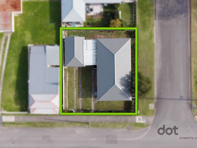 40 Appletree Road, Holmesville