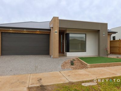34 Cinnamon Circuit, Fraser Rise