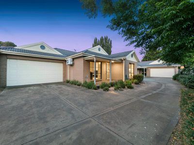 2 / 17 Bass Avenue, Rosebud