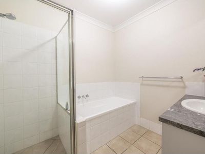 24 Armani Avenue, Pimpama