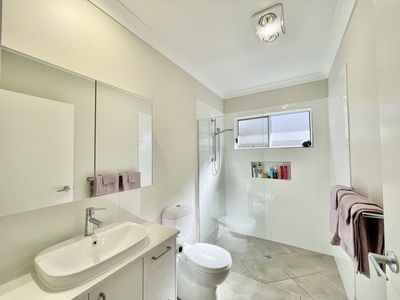 163 / 2-20 Island View Drive, Urangan