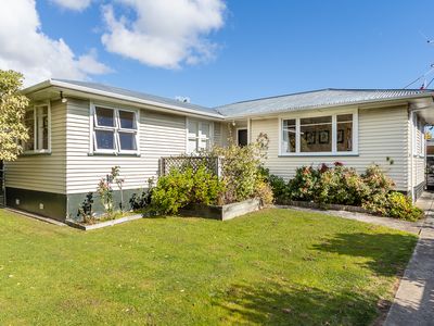 72 Ruapehu Street, Paraparaumu