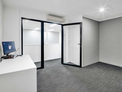 4 / 17 Leda Drive, Burleigh Heads