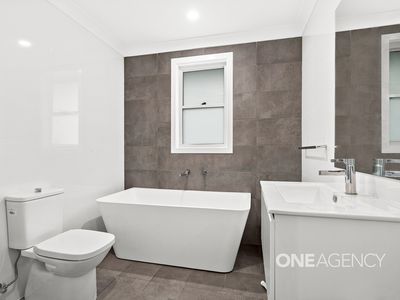 2A Balmoral Parade, Tullimbar