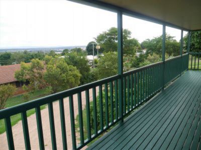 6 Neville Place, Kingaroy