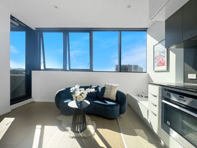 1401 / 555 Swasnton Street, Carlton