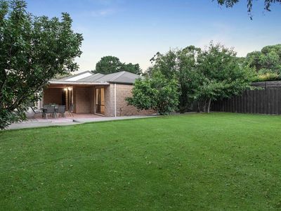 8 Little Acre Cl, Langwarrin