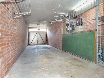 4 / 50-52 Little Street, Forster