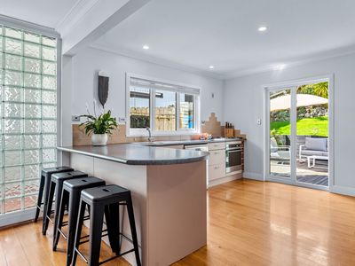 532 Beach Road, Murrays Bay