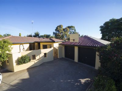 2 Cedar Court, Dubbo