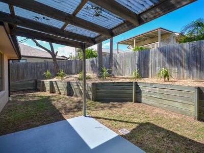 8 Forest Ridge Court, Springfield Lakes