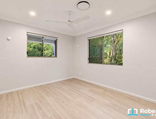Versatile Family Living in Old Tewantin with only One Neighbour image 17