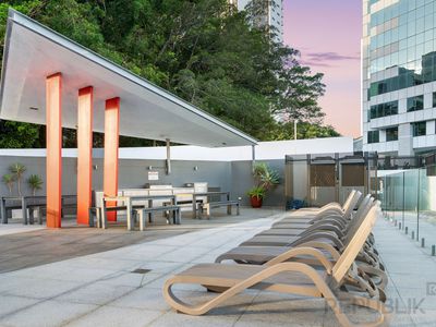 602 / 4 Wahroonga Place, Surfers Paradise