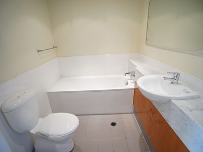 2206 / 79-81 Berry Street, North Sydney